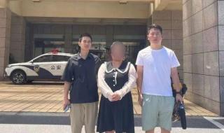孤注一掷现在电影院能看吗